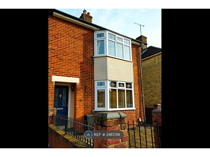 3 Bedroom End Of Terrace House To Rent In Hart Street, Chelmsford, CM2