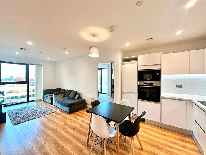 2 Bedroom Apartment To Rent In Axium, Windmill Street, Birmingham, B1