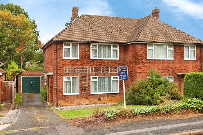 3 Bedroom Semi Detached House For Sale In Nursery Close, Tonbridge, Kent, TN10