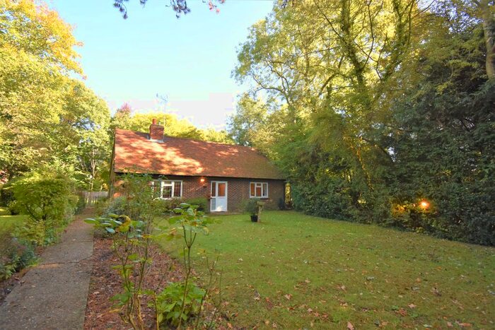 3 Bedroom Bungalow To Rent In Wessex Grange, Reading Road, Sherfield-On-Loddon, Hook, RG27