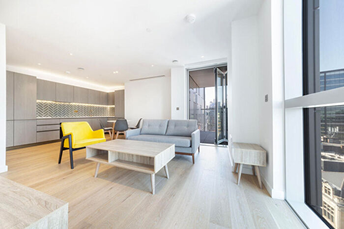 1 Bedroom Flat To Rent In City Road, Old Street, EC1V