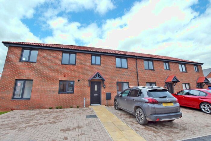 3 Bedroom Terraced House To Rent In Countess Wear, Exeter, Devon, EX2