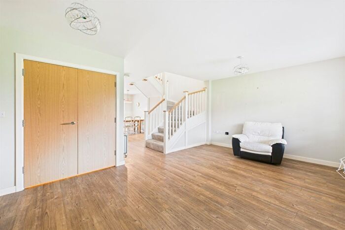 2 Bedroom Terraced House To Rent In Kerlin View, Streatham, SW16