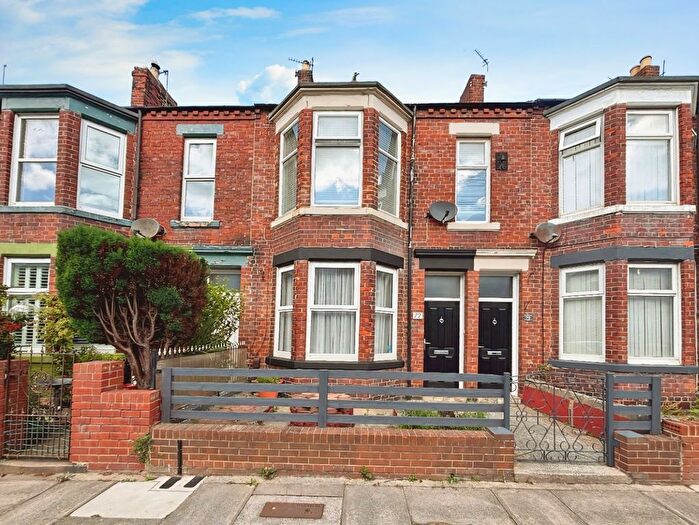 2 Bedroom Flat To Rent In Marine Approach, South Shields, NE33