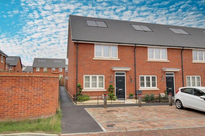 2 Bedroom Terraced House To Rent In Beedon Way, Eastleigh, SO50