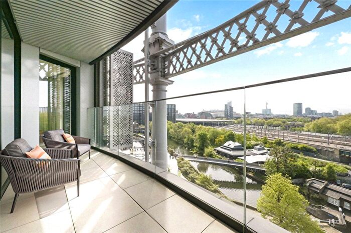 3 Bedroom Flat To Rent In Gasholders, King's Cross, London, N1C