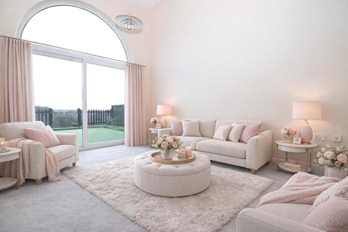 2 Bedroom End Of Terrace House To Rent In Coombe Way, Plymouth, PL5