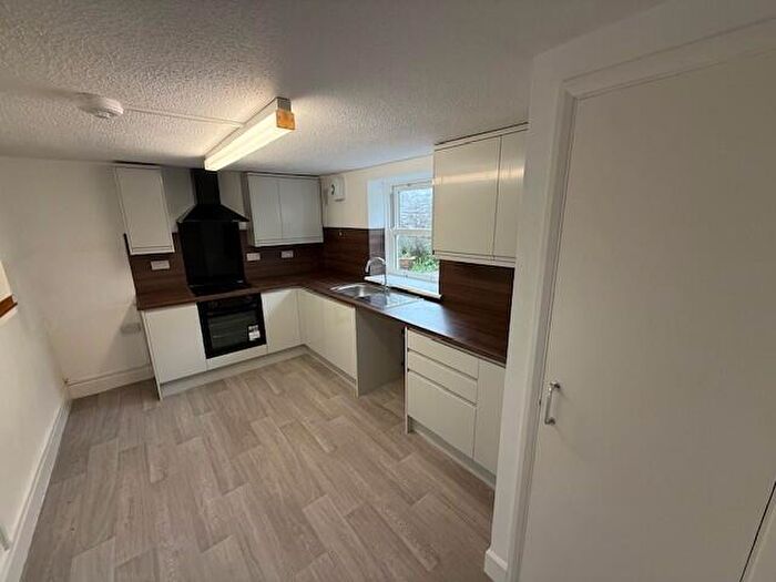 1 Bedroom Flat To Rent In Portland Road, Plymouth, Devon, PL1