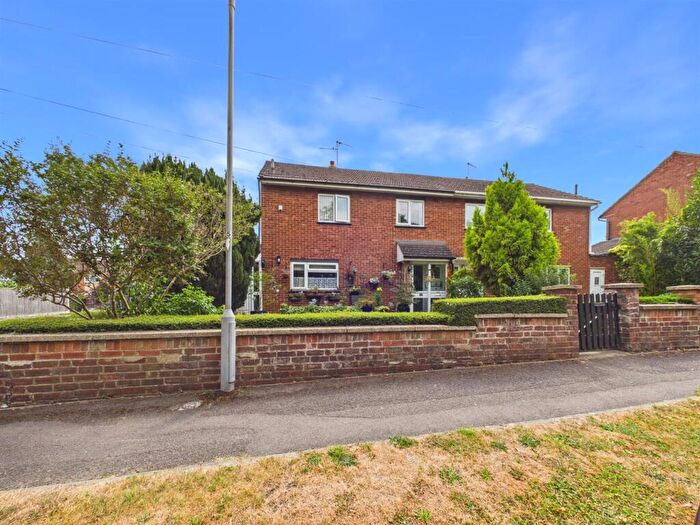 3 Bedroom Semi-Detached House For Sale In Devereux Place, Aylesbury, Buckinghamshire, HP19