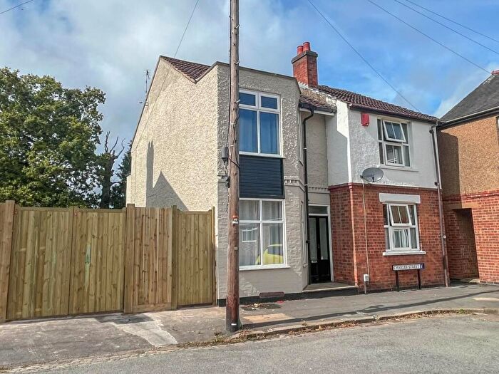 3 Bedroom Semi-Detached House For Sale In Charles Street, New Bilton, Rugby, CV21