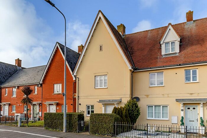 3 Bedroom End Of Terrace House For Sale In Mill Road, Colchester, CO4