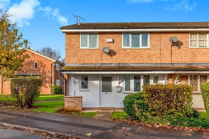 2 Bedroom Property To Rent In Cornwall Road, Kettering, NN16