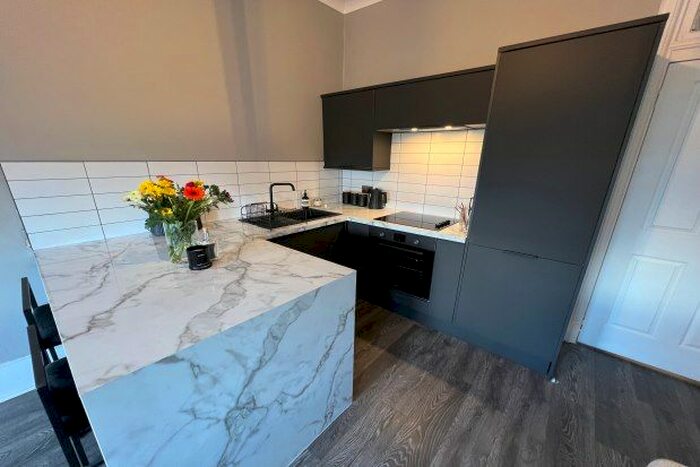 2 Bedroom Flat To Rent In John Street, Hamilton, ML3