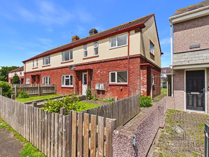 2 Bedroom Flat For Sale In Park Road, Torpoint, PL11