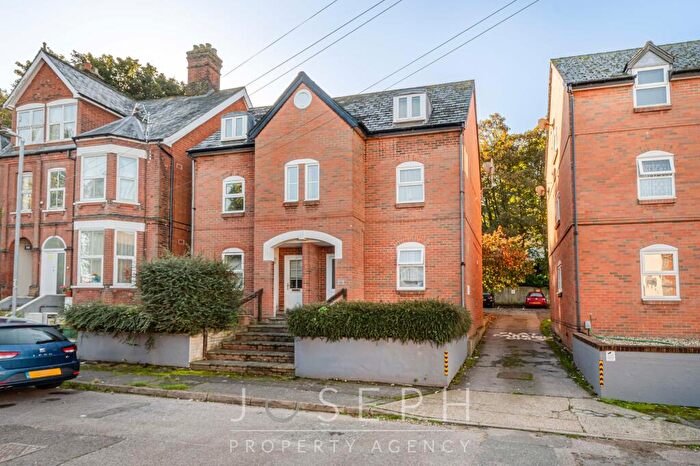 Studio To Rent In Gippeswyk Road, Ipswich, IP2