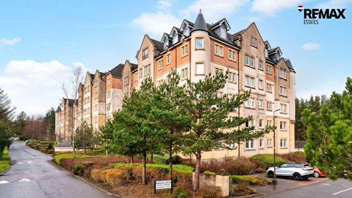 2 Bedroom Flat For Sale In Eagles View, Livingston, EH54