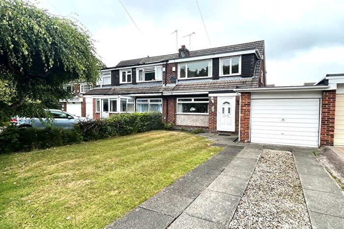 3 Bedroom Semi-Detached House For Sale In Mallard Close, Knutsford, WA16