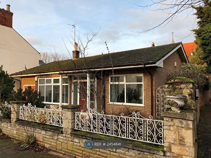 2 Bedroom Bungalow To Rent In High Street, Stony Stratford, Milton Keynes, MK11