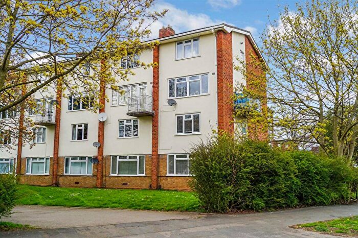 2 Bedroom Apartment For Sale In Crown Way, Lillington, Leamington Spa, CV32