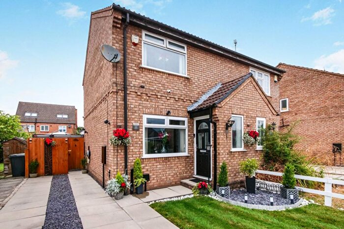 2 Bedroom Semi Detached House For Sale In Lindley Wood Grove, York, YO30