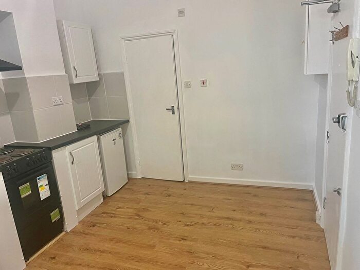 Studio To Rent In Loveridge Road, Kilburn London, NW6