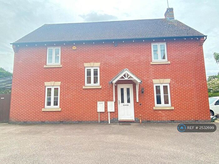 4 Bedroom Detached House To Rent In Castle Road, Castle Gresley, Swadlincote, DE11