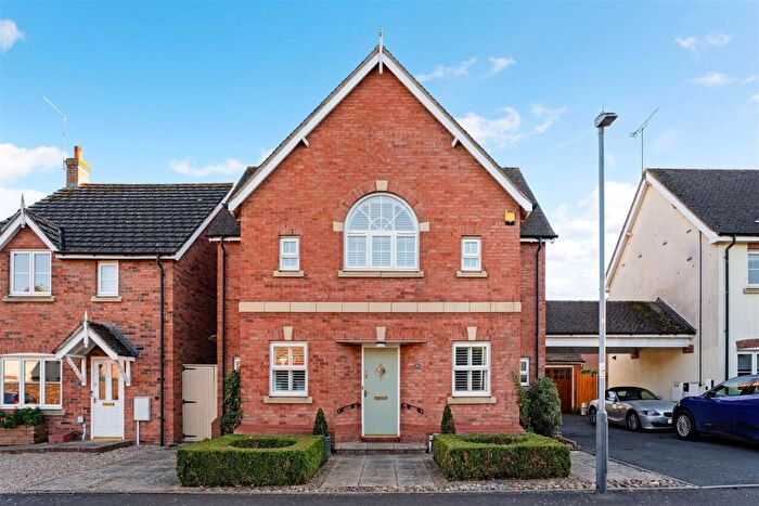 3 Bedroom Detached House For Sale In Railway Crescent, Shipston-on-Stour, CV36