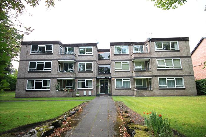 2 Bedroom Flat To Rent In Palatine Road, West Didsbury, Manchester, M20