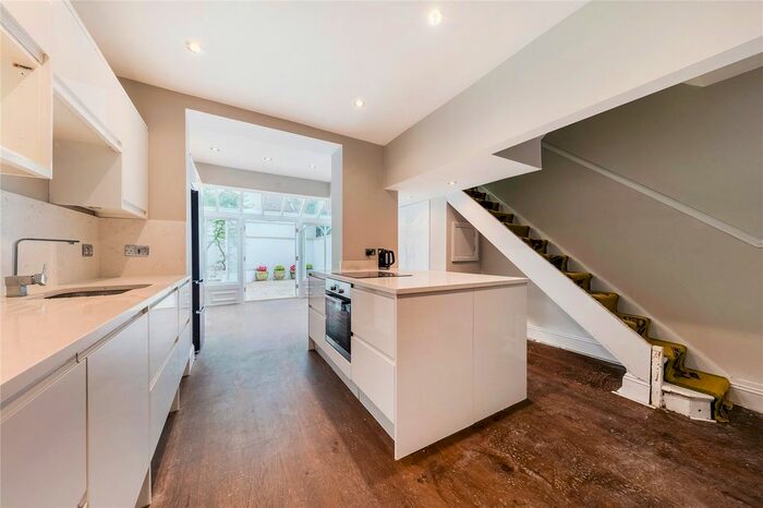 4 Bedroom Terraced House To Rent In Hugh Street, Pimlico, London, SW1V