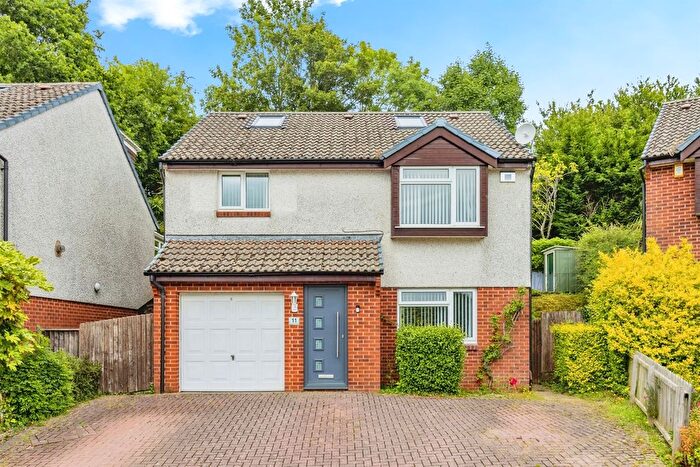 5 Bedroom Detached House For Sale In Falkland Drive, Kingsteignton, Newton Abbot, TQ12