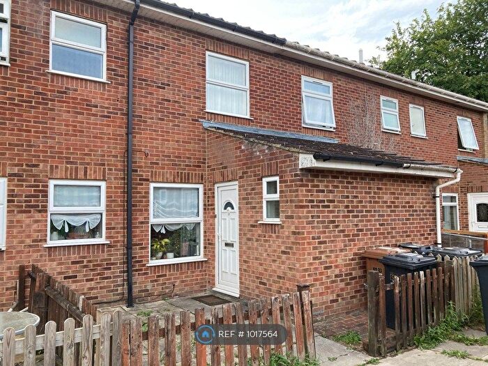 3 Bedroom Terraced House To Rent In Tintagel Close, Andover, SP10
