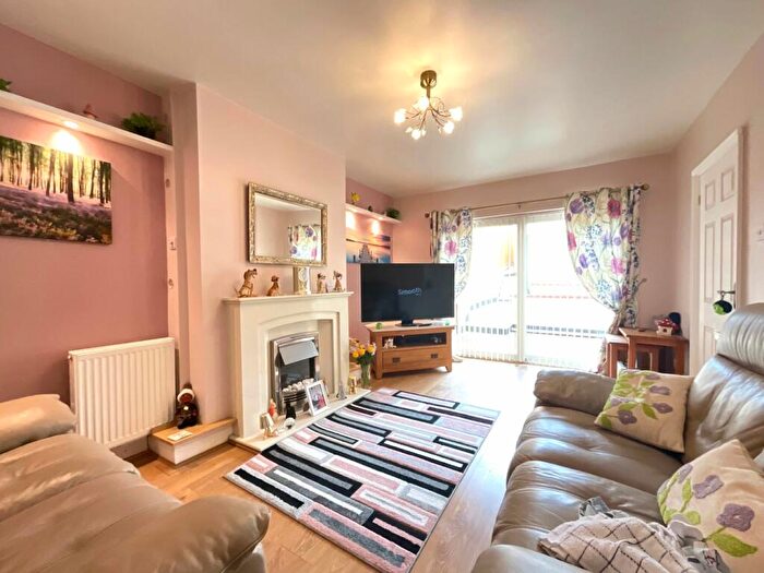 2 Bedroom Semi-Detached Bungalow For Sale In Heol Teilo, New Inn, Pontypool, NP4