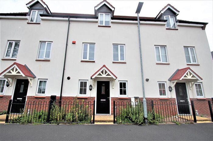 3 Bedroom Terraced House To Rent In Hopwood Street, Newton Heath, M40