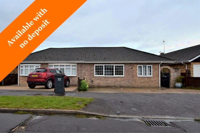 4 Bedroom Semi-Detached Bungalow To Rent In No Deposit Option Available - Ruskin Way, Waterlooville, PO8