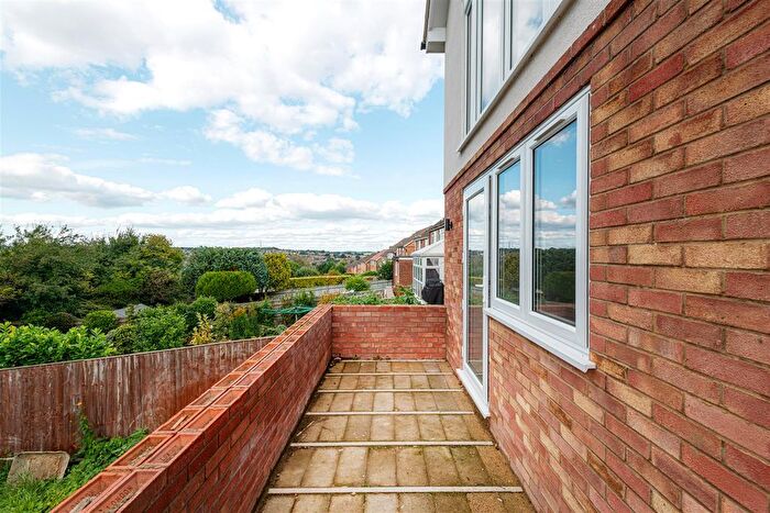 1 Bedroom Flat To Rent In Carver Hill Road, High Wycombe, HP11