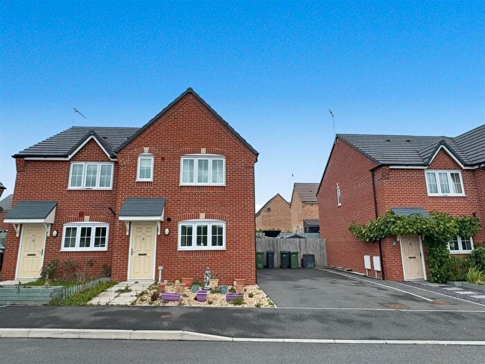 3 Bedroom Semi-Detached House For Sale In Porthouse Rise, Bromyard, HR7