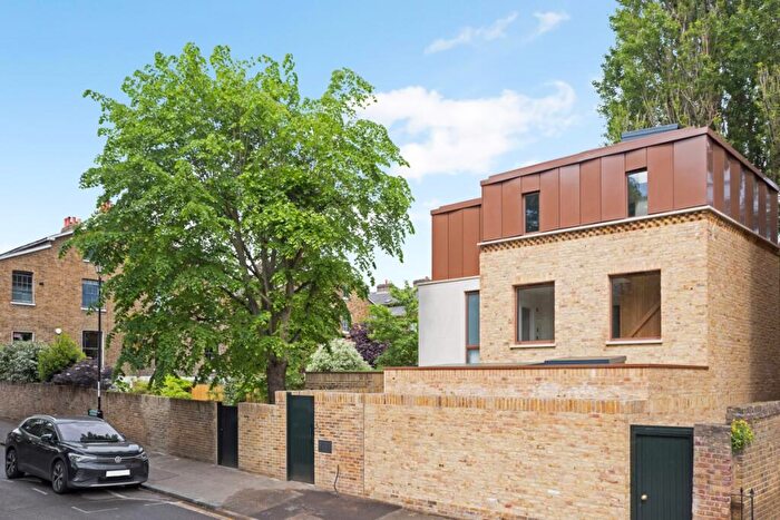 4 Bedroom Detached House To Rent In Blackheath Village, SE3