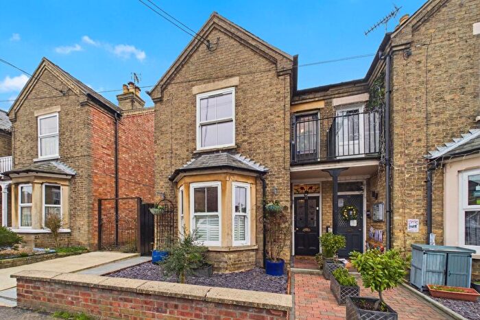 3 Bedroom Semi Detached House For Sale In Old Croxton Road, Thetford, IP24