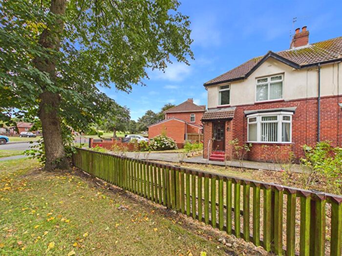 3 Bedroom Semi Detached House For Sale In Chilside Road, Gateshead, NE10