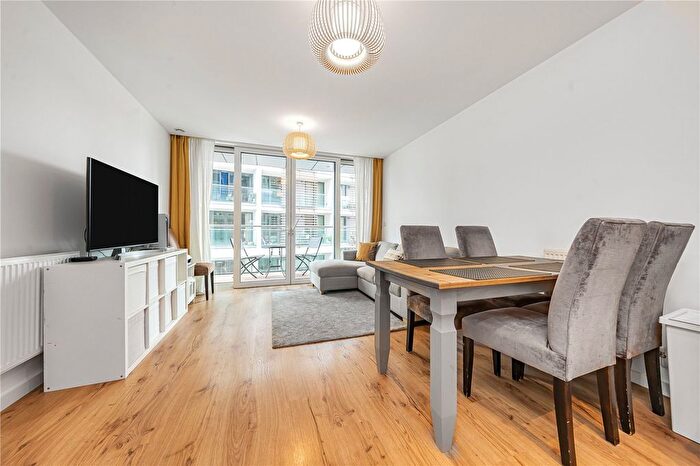 2 Bedroom Flat For Sale In Rainsborough House, Stamford Square, London, SW15