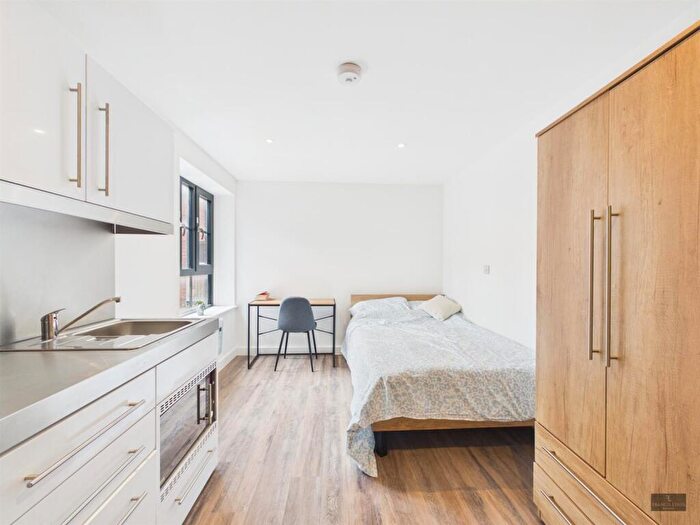 1 Bedroom Flat To Rent In Paintworks, Arnos Vale, Bristol, BS4