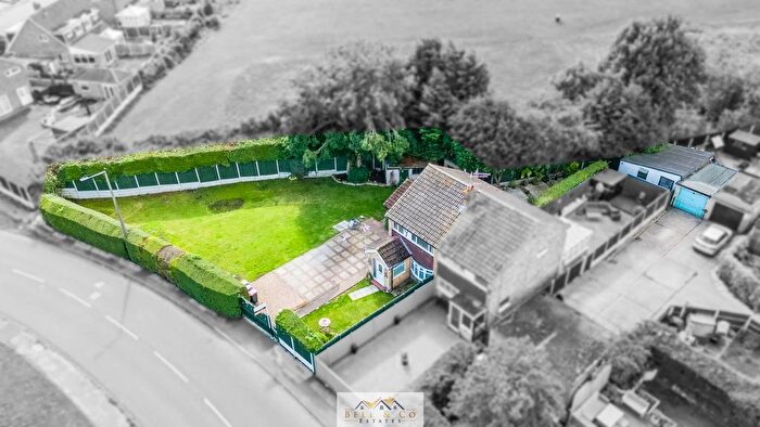 3 Bedroom Semi-detached House For Sale In The Chase, Aston, Sheffield, S26