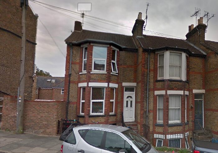 2 Bedroom Maisonette To Rent In Victoria Road, Ramsgate, CT11