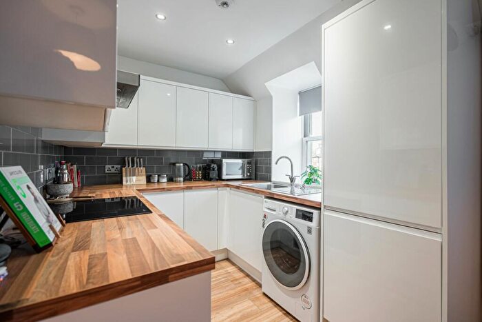 2 Bedroom Apartment For Sale In The Cross, Doune, FK16