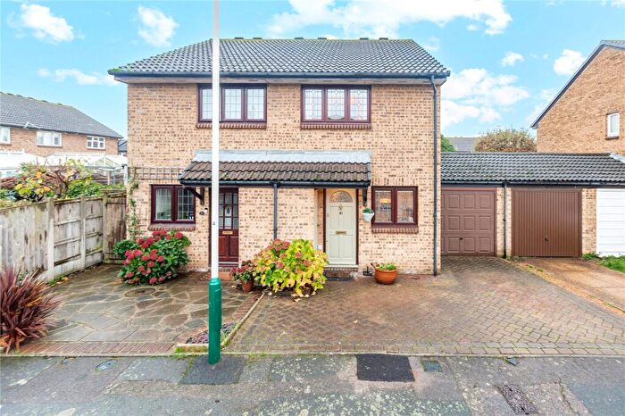 2 Bedroom Semi Detached House For Sale In Sarre Avenue, Hornchurch, RM12