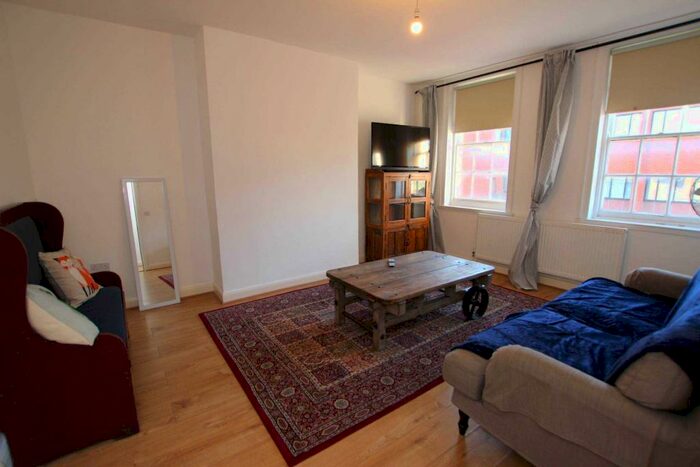 2 Bedroom Flat To Rent In Castle Street, Reading, RG1