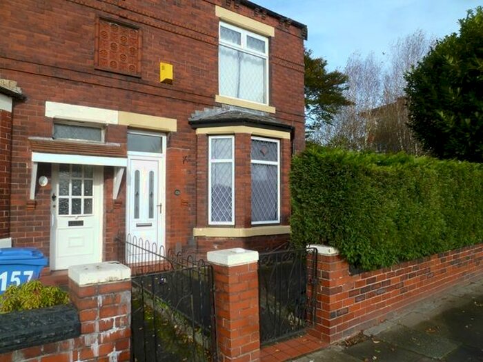 4 Bedroom End Of Terrace House To Rent In Rochdale Road, Middleton, Manchester, M24