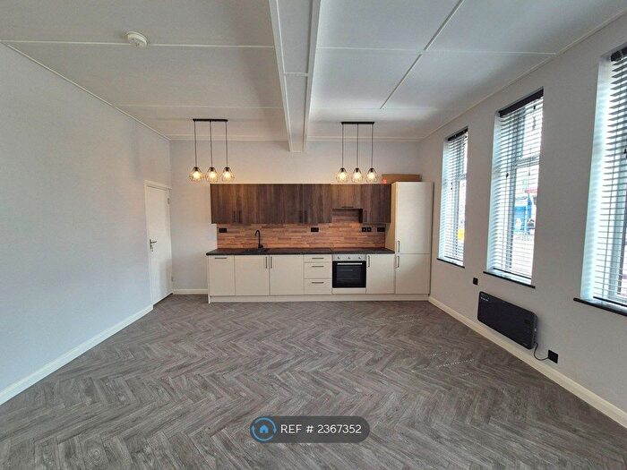 1 Bedroom Flat To Rent In Gillingham Road, Gillingham, ME7
