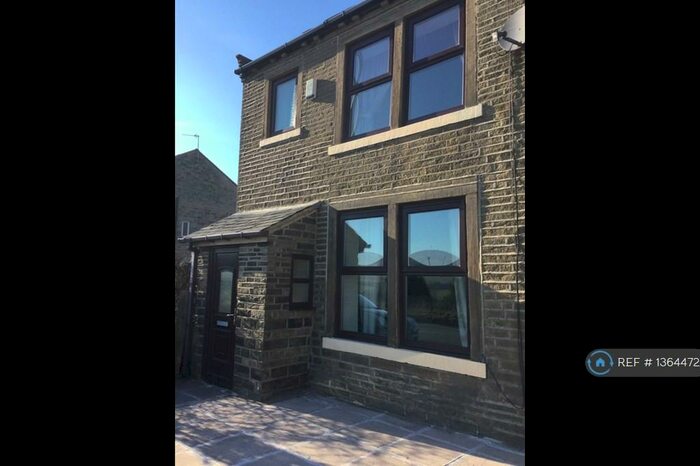 2 Bedroom Terraced House To Rent In Croft Row, Denholme, Bradford, BD13