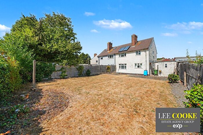 3 Bedroom Semi-detached House For Sale In School Green, Bilston, WV14